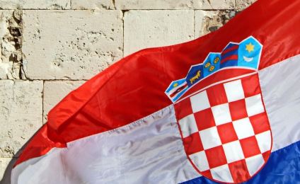 Svi su isti? Ili nas samo uvjeravaju u to?
